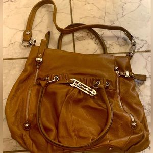 B. Makowsky Coco Brown purse